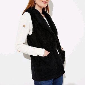 LOFT Women's Black Faux Sherpa Vest